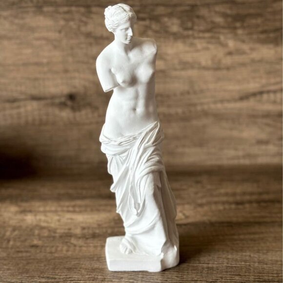 Aphrodite Greek Mythology Statue - Dark Academia Decor - Picture 1 of 2